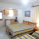 Pensionat Alexandros & Skopelos stad