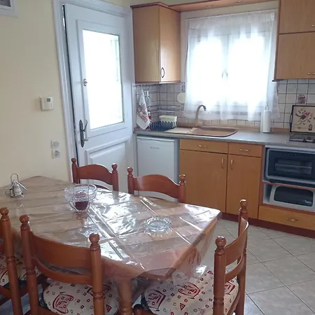 Alexandros & Affittacamere Città di Skopelos