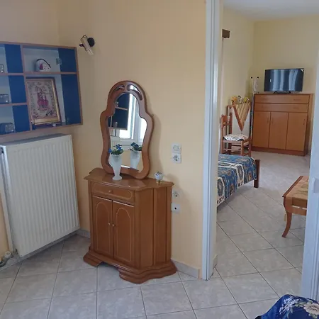 Alexandros Rooms&studios 2* Skopelos