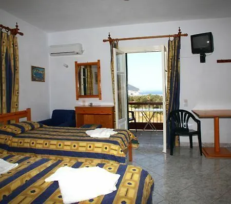 Alexandros & Guest house 3*
