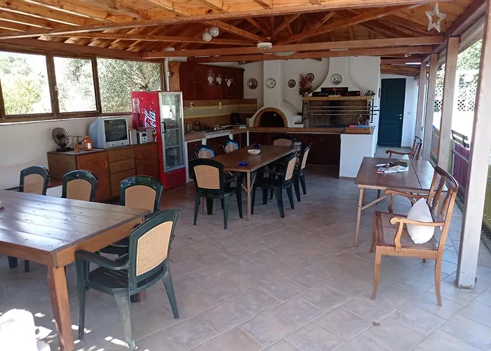 Alexandros & 3* Skopelos Town