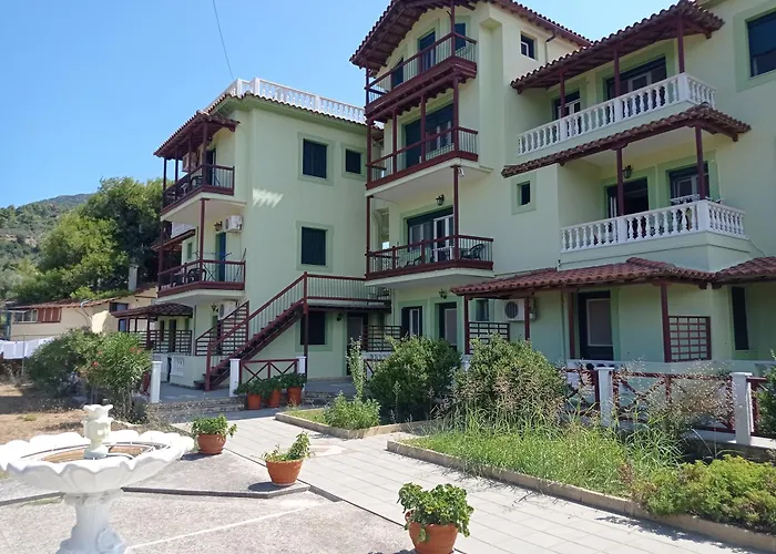 Alexandros & Guest house