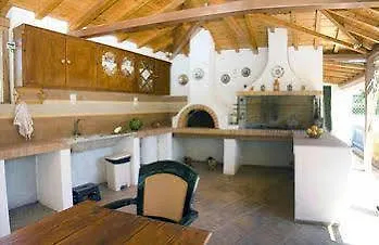 Alexandros & Guest house